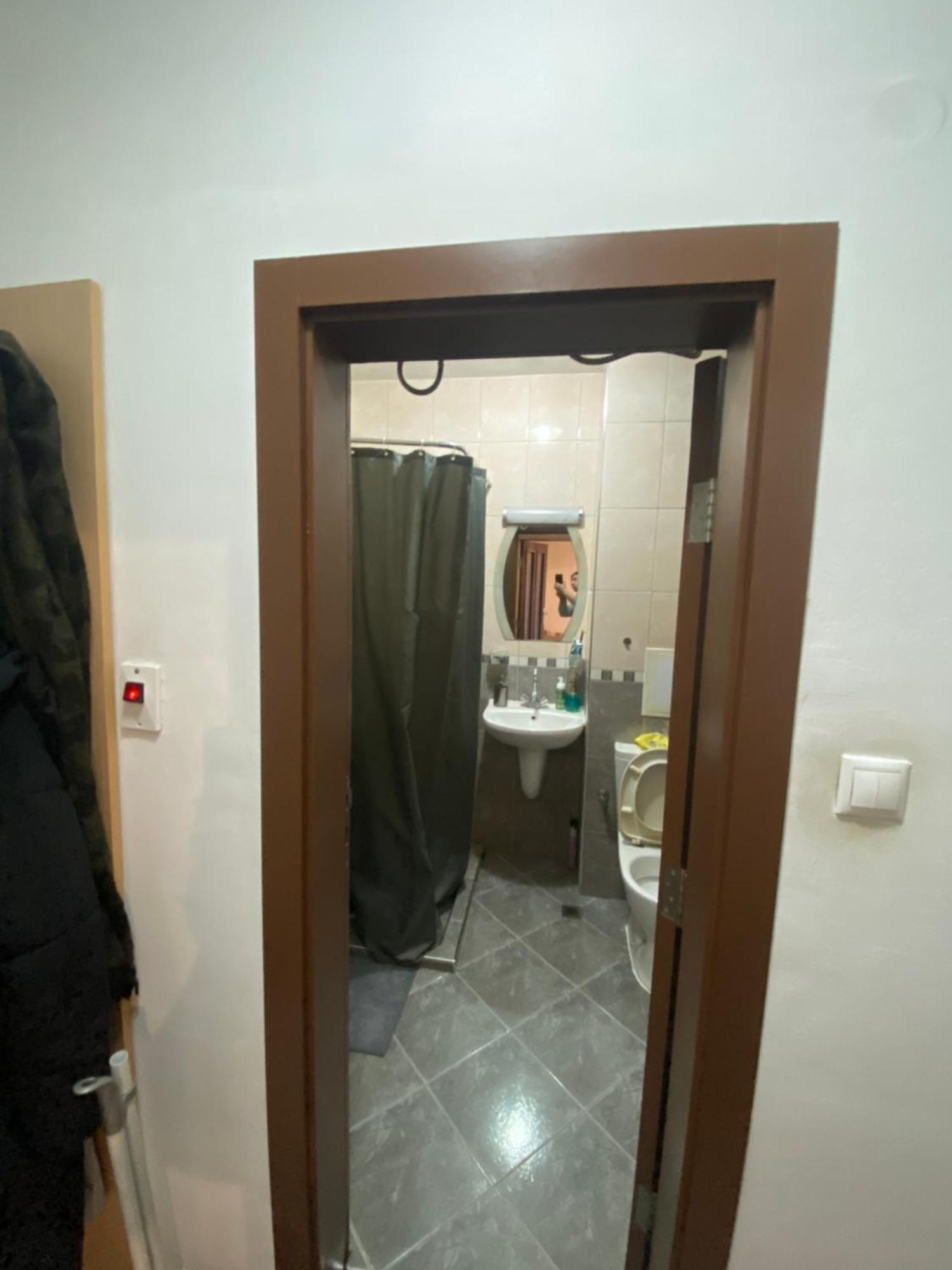 Cosy Private In Center Price
